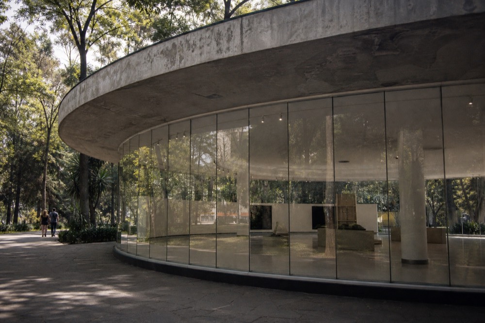 Frida Kahlo's The Two Fridas hanging in the Museo de Arte Moderno among the Chapultepec trees